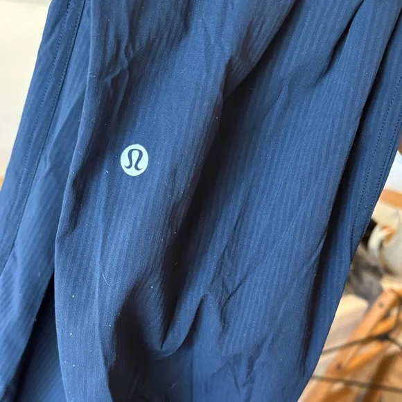 Lululemon dance studio mid rise jogger pants, true navy, size 6 EUC - Picture 9 of 10